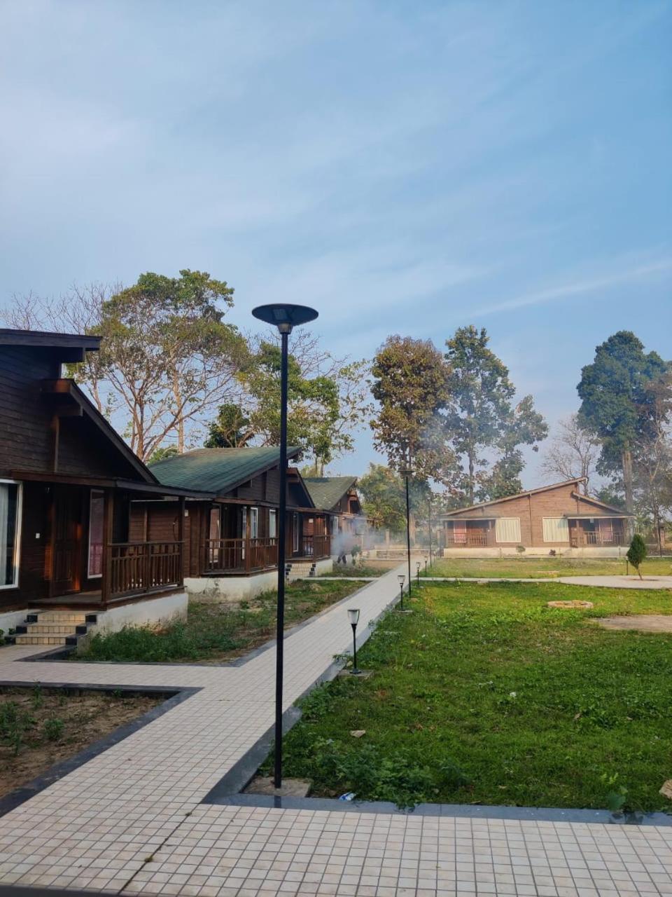 Tezpur Jironi Resort מראה חיצוני תמונה