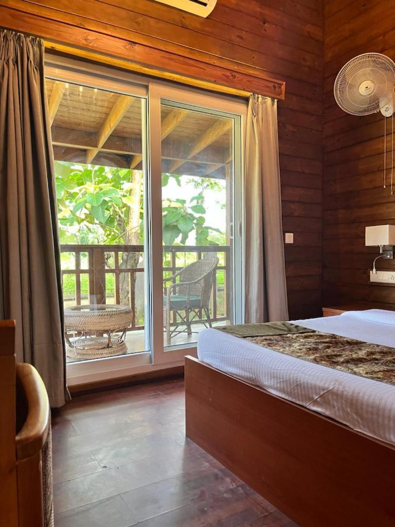 Tezpur Jironi Resort מראה חיצוני תמונה
